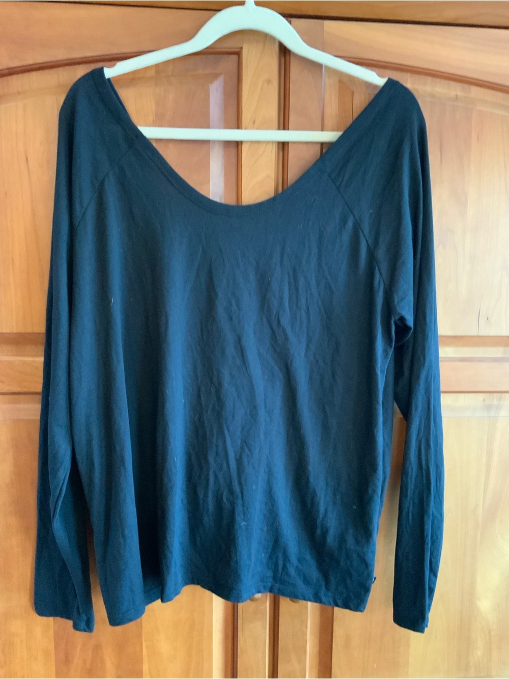 Fabletics Aviana Top Black Scoop Neck Front, Very Low Twist Open Back XXL